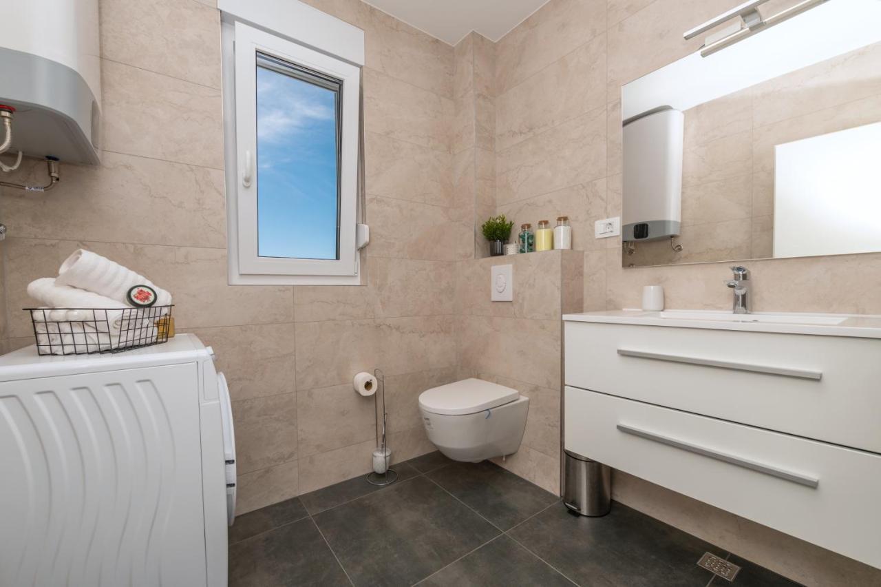 Apartment Pepe Makarska Esterno foto